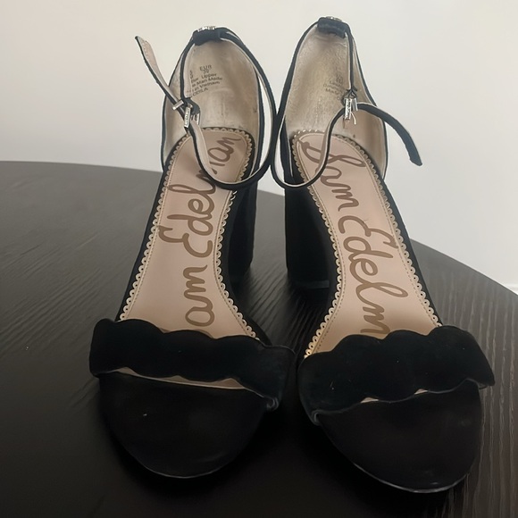 Sam Edleman Odilia Black Suede Scalloped Heels Size 9 - Picture 4 of 12